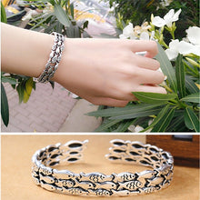 Load image into Gallery viewer, save_the_ocean_jewelry_jewellry_australia_uk_canada_helping_save_sea_life_animals_help_oceans_creatures_sea_turtles_sharks_whales_turtle_tracker_bracelet_dolphin_dolphins_whale_shark_wave_ring_anklets_bracelets_necklace_earrings_anklets,choker_rings_tshirt_caps_apparel_seashell_shell_charity_conservation_beach_life_helping_seas_oceans_planet_coral_reefs_wildlife