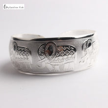 Load image into Gallery viewer, save_the_ocean_jewelry_jewellry_australia_uk_canada_helping_save_sea_life_animals_help_oceans_creatures_sea_turtles_sharks_whales_turtle_tracker_bracelet_dolphin_dolphins_whale_shark_wave_ring_anklets_bracelets_necklace_earrings_anklets,choker_rings_tshirt_caps_apparel_seashell_shell_charity_conservation_beach_life_helping_seas_oceans_planet_coral_reefs_wildlife