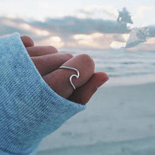 Load image into Gallery viewer, save_the_ocean_jewelry_jewellry_australia_uk_canada_helping_save_sea_life_animals_help_oceans_creatures_sea_turtles_sharks_whales_turtle_tracker_bracelet_dolphin_dolphins_whale_shark_wave_ring_anklets_bracelets_necklace_earrings_anklets,choker_rings_tshirt_caps_apparel_seashell_shell_charity_conservation_beach_life_helping_seas_oceans_planet_coral_reefs_wildlife